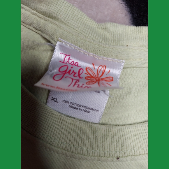 It's a girl thing graphic t-shirt - Picture 2 of 4